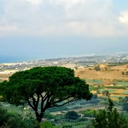 Stunning 2 Bed Self-Catering Apartment Termini Imerese