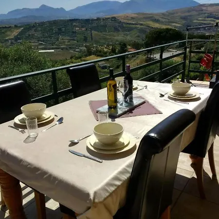 Apartment Stunning 2 Bed Self-Catering Apartment Termini Imerese